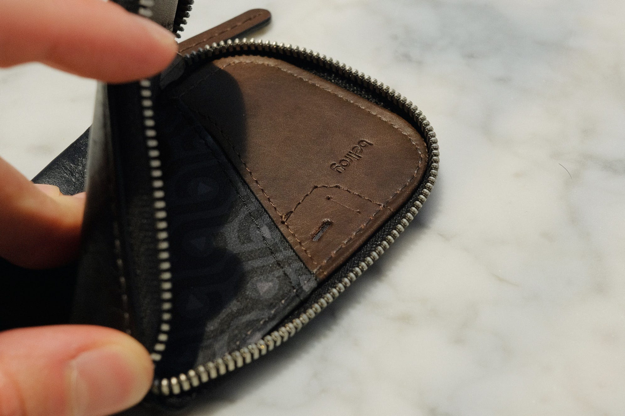nanoSIM card slot on a black Bellroy Card Pocket
